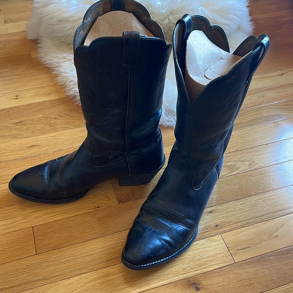 Real Leather Ariat Cowboy Boots